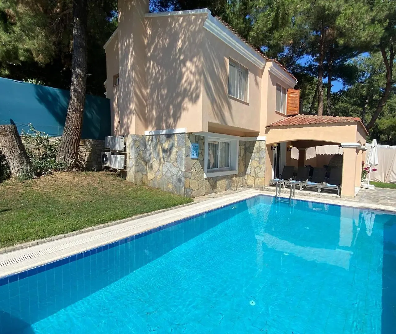 Pine Club Apart Hotel كوشاداسيه 0*,