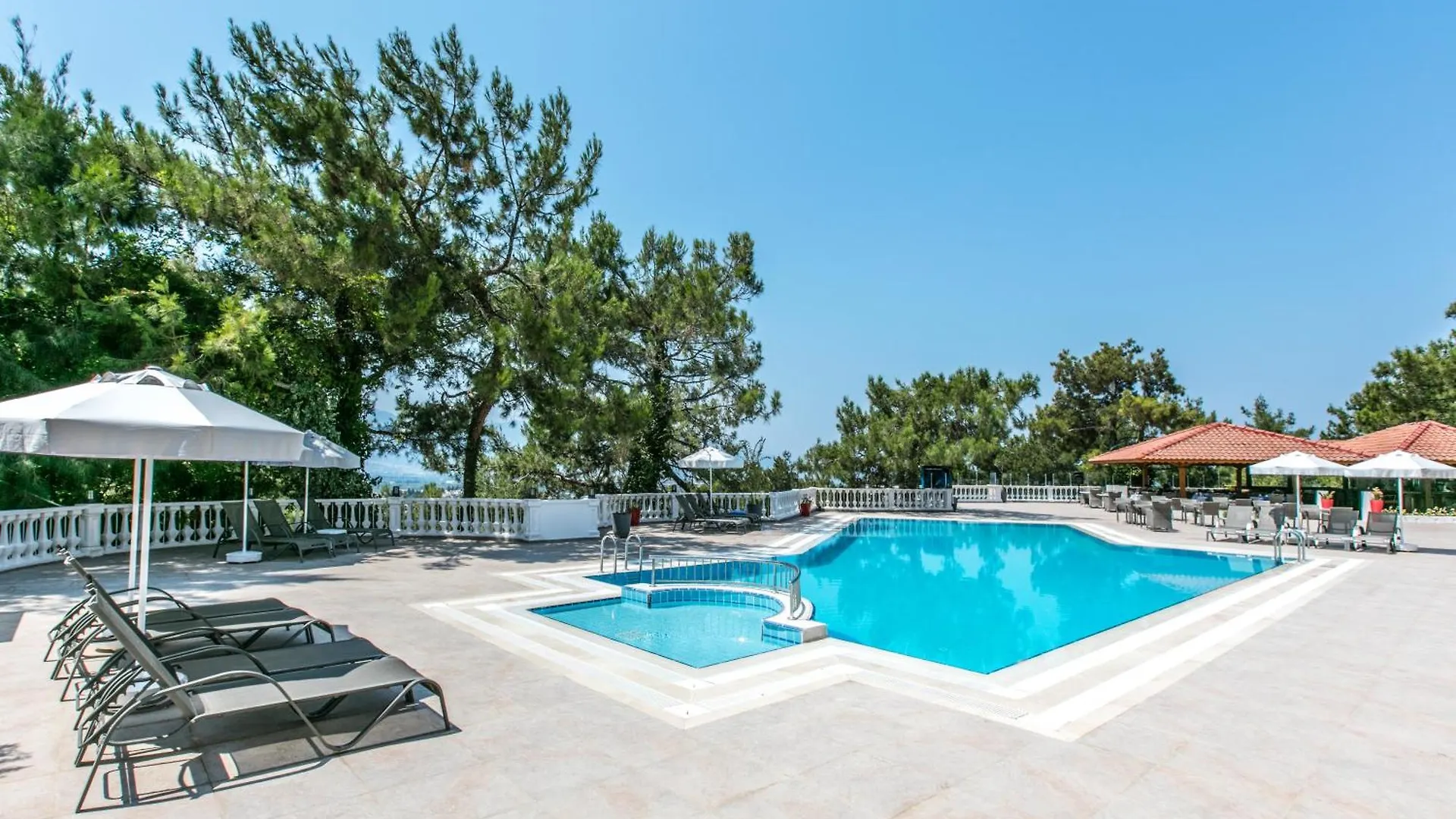 Pine Club Apart Hotel كوشاداسيه تركيا
