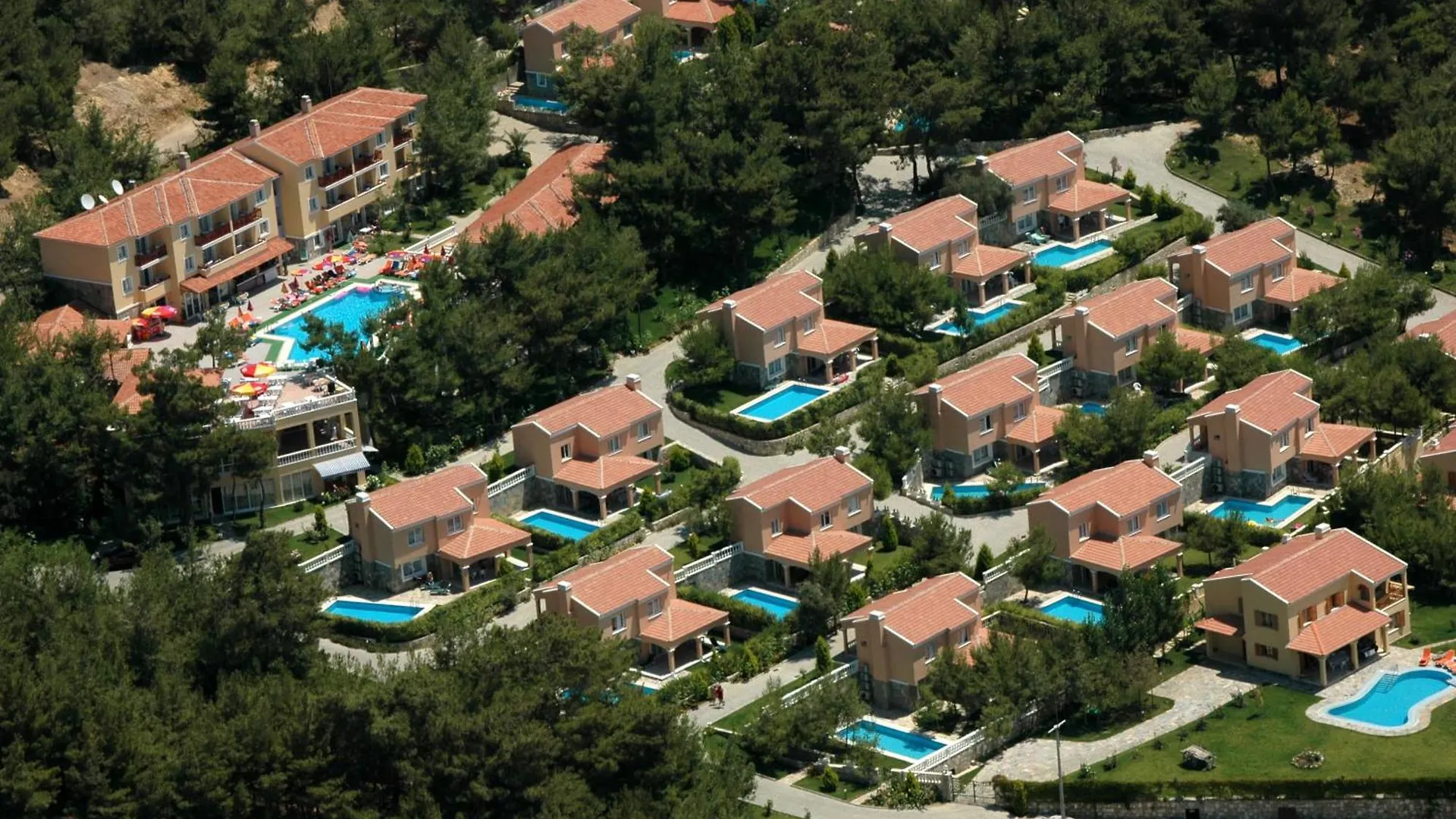 Pine Club Apart Hotel كوشاداسيه بيت ضيافة
